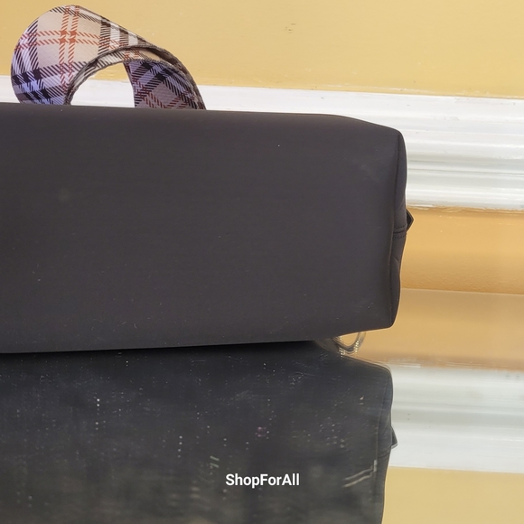 Burberry Pouch converted into to shoulder bag or cross body - Picture 9 of 13